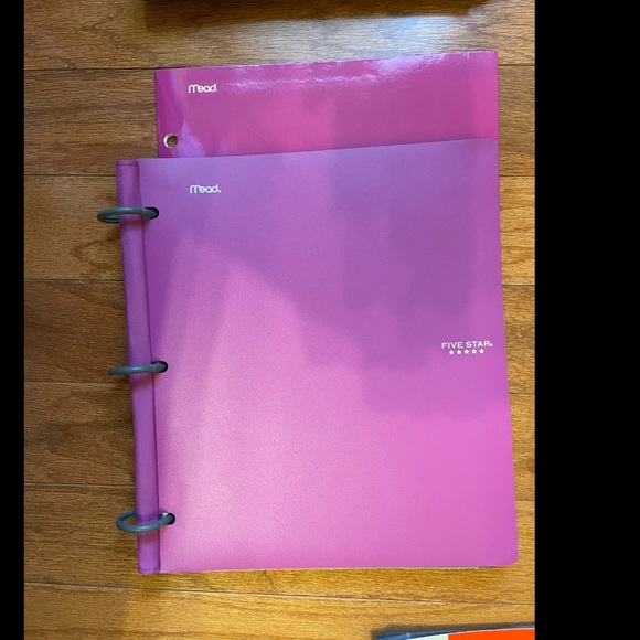 BUNDLE: Notebooks, Folders and Binders - Picture 4 of 11